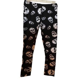 Skull leggings. Size M PERFECT condition